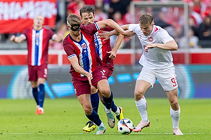 Kristoffer Ajer  (Norge), Rasmus Hjlund  (Danmark)