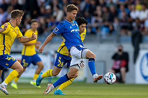 Casper Winther  (Lyngby BK), Yuito Suzuki  (Brndby IF)