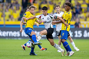 Daniel Wass, anfrer  (Brndby IF), Noah Nartey  (Brndby IF), Bartosz Kapustka  (Legia Warszawa)