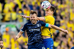 Ohi Omoijuanfo, anfrer  (Brndby IF), Rasmus Lauritsen  (Brndby IF)