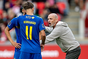 Filip Bundgaard  (Brndby IF), Jesper Srensen, cheftrner  (Brndby IF)