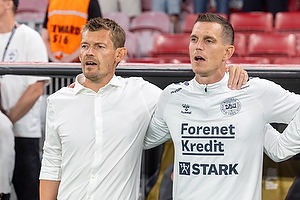 Lars Knudsen, cheftrner  (Danmark), Daniel Agger, assistenttrner  (Danmark)