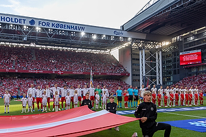 Kasper Schmeichel  (Danmark), Joachim Andersen  (Danmark), Jannik Vestergaard  (Danmark), Albert Grnbk  (Danmark), Christian Eriksen  (Danmark), Rasmus Kristensen  (Danmark), Christian Nrgaard  (Danmark), Victor Kristiansen  (Danmark), Alexander Bah  (Danmark), Yussuf Poulsen  (Danmark), Pierre Emilie Hjbjerg  (Danmark)