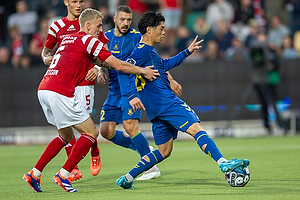 Yuito Suzuki  (Brndby IF), Pelle Mattsson  (Silkeborg IF)