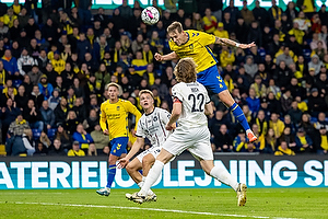 Mileta Rajovic  (Brndby IF), Mads Bech, anfrer  (FC Midtjylland)