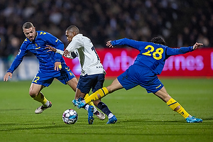 Yuito Suzuki  (Brndby IF), Josip Radosevic  (Brndby IF)